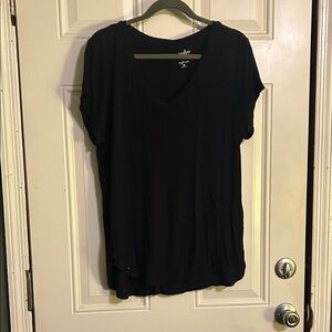 Cato Women's Elegant Black Short Sleeve Tee